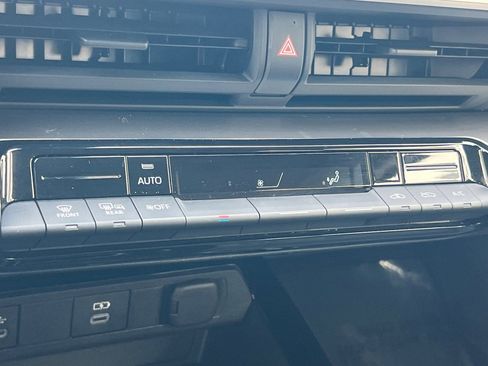 Used 2024 Toyota Prius LE image 23