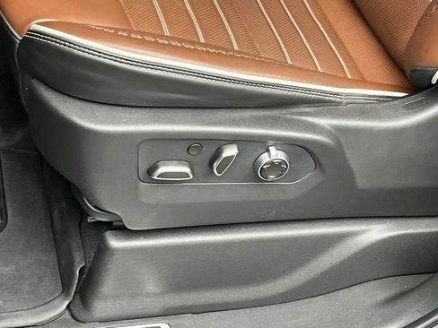 Used 2024 GMC Sierra 2500 Denali Ultimate w/ Max Trailering Package image 12