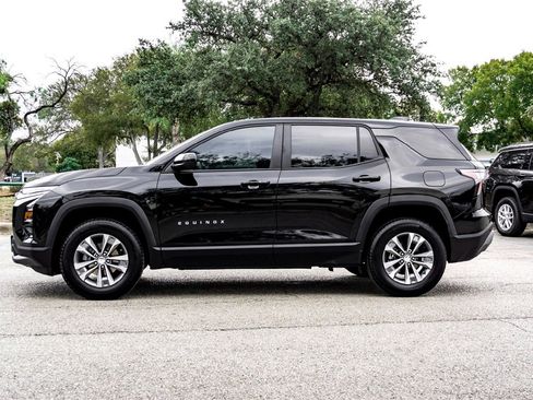 Used 2025 Chevrolet Equinox LT image 8