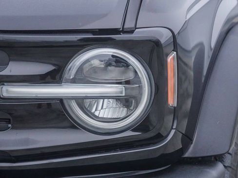 Used 2022 Ford Bronco Outer Banks image 5