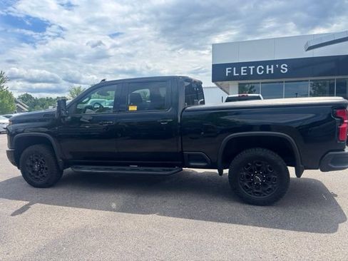 Used 2024 Chevrolet Silverado 2500 LTZ w/ LTZ Plus Package AWD/4WD image 8