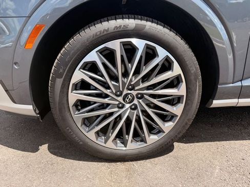 Used 2026 Hyundai Palisade Calligraphy AWD/4WD image 9
