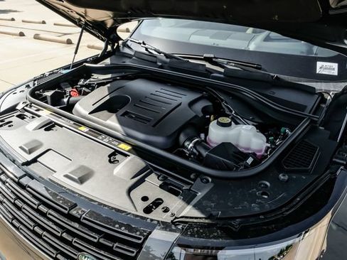 New 2026 Land Rover Range Rover Long Wheelbase SE AWD/4WD image 60