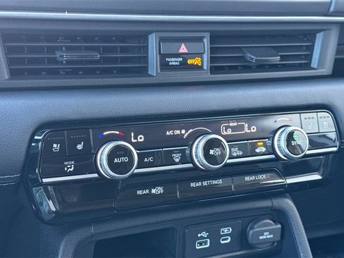 Certified 2025 Honda Pilot Elite image 27