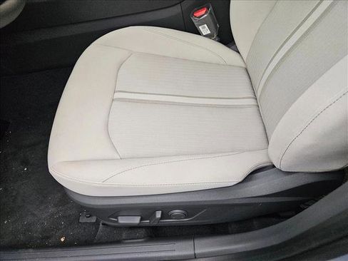 Used 2025 Hyundai Sonata SEL FWD image 4