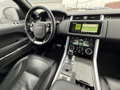 Used 2019 Land Rover Range Rover Sport SVR image 3
