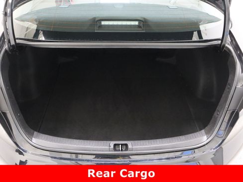 Used 2025 Toyota Corolla LE image 28