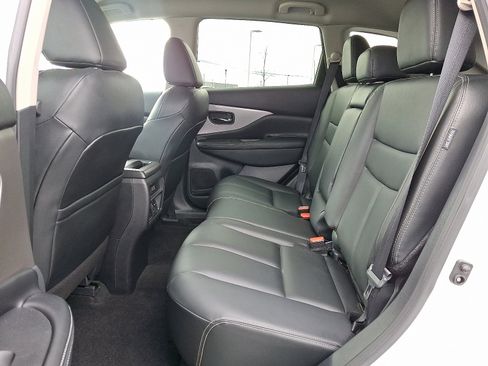 Used 2024 Nissan Murano SV w/ SV Midnight Edition Package image 10