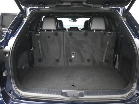 Used 2021 Toyota Highlander XSE FWD image 32