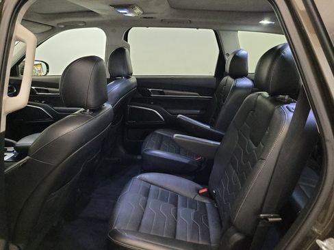 Used 2021 Kia Telluride SX w/ SX Prestige Package AWD/4WD image 18