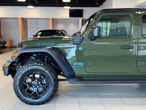 Used 2024 Jeep Wrangler Unlimited AWD/4WD image 8