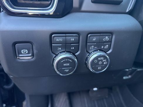 New 2026 GMC Sierra 2500 Denali w/ Denali Reserve Package image 15