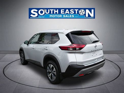 Used 2021 Nissan Rogue SV w/ Premium Package AWD/4WD image 5
