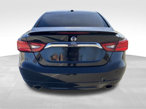 Used 2018 Nissan Maxima SR w/ Interior Lighting Package image 7