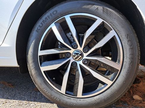 New 2026 Volkswagen Jetta SE image 25