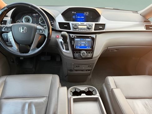 Used 2017 Honda Odyssey EX-L image 7
