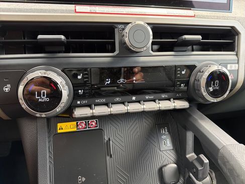New 2026 Toyota Tacoma 4x4 Double Cab Hybrid image 13