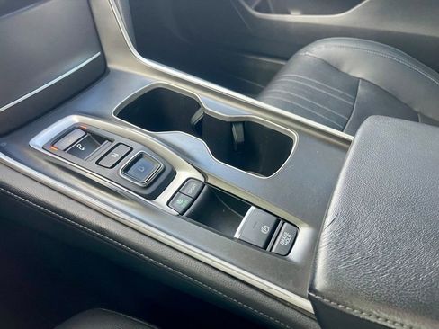 Used 2018 Honda Accord Touring image 13