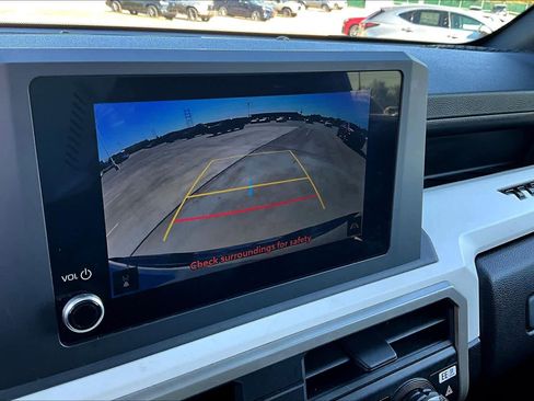 Used 2024 Toyota Tacoma TRD Off-Road image 24