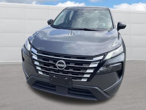 Used 2024 Nissan Rogue S AWD/4WD image 12