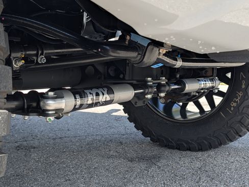 Used 2026 Ford F250 Lariat w/ Black Appearance Package image 16