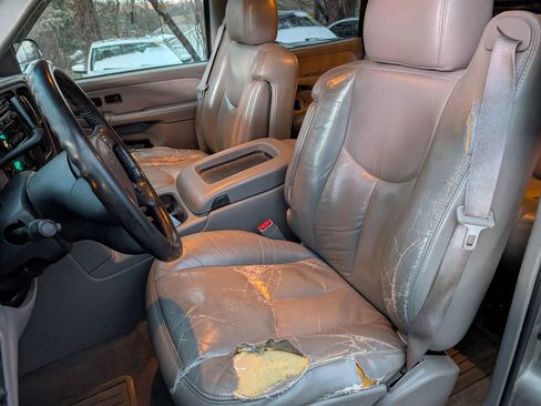 Used 2003 Chevrolet Silverado 2500 LT image 14