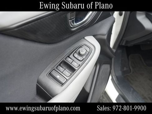 Used 2025 Subaru Outback Premium AWD/4WD image 16
