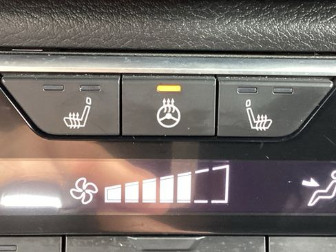 Used 2024 Nissan Sentra SV w/ All-Weather Package FWD image 29