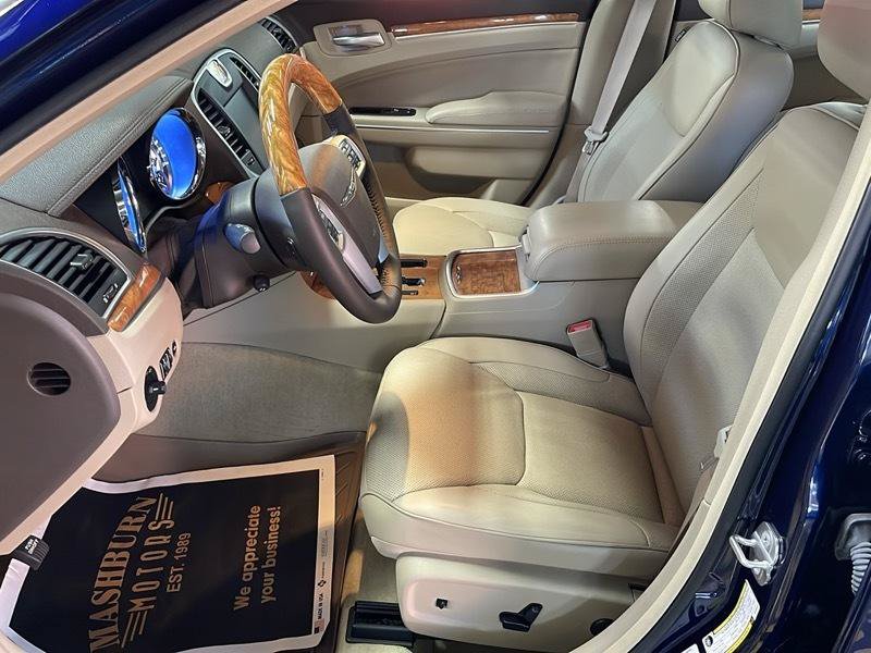 Used 2014 Chrysler 300 C w/ Beats Audio Group AWD/4WD image 24