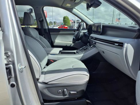 Used 2024 Hyundai Palisade SEL image 9