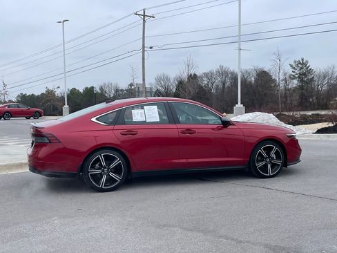 Used 2024 Honda Accord Sport image 8