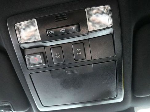 Used 2021 Toyota Tacoma TRD Off-Road AWD/4WD image 17