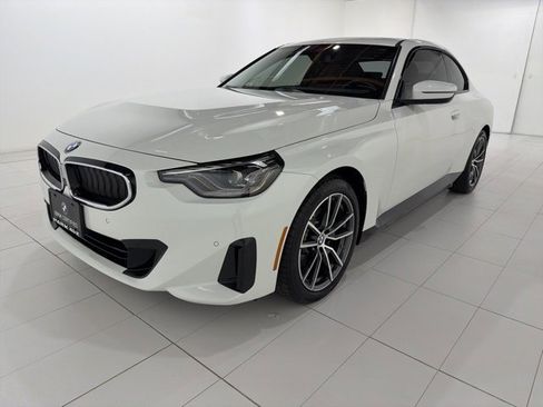 Certified 2023 BMW 230i xDrive Coupe w/ Convenience Package image 1