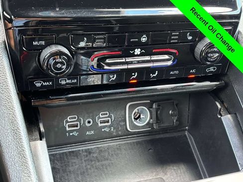 Used 2024 Jeep Grand Cherokee Altitude AWD/4WD image 20