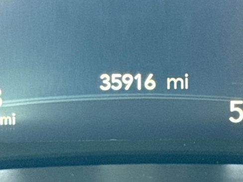 Used 2024 Chrysler Pacifica Limited FWD image 23