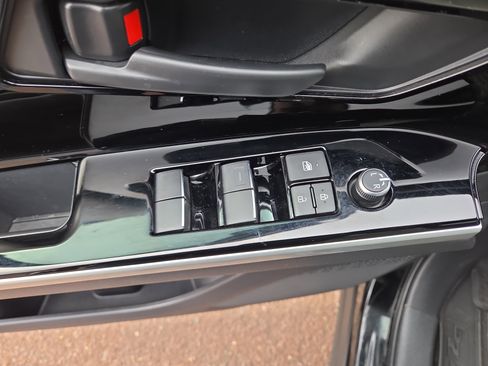 Used 2024 Toyota bZ4X Limited AWD w/ Weather Package image 29