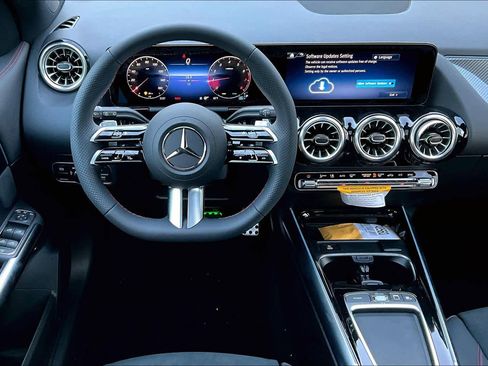 Used 2026 Mercedes-Benz GLA 250 GLA 250 image 6