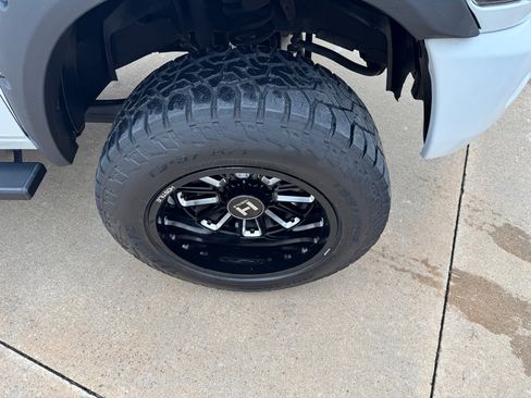 Used 2017 RAM 2500 SLT image 35