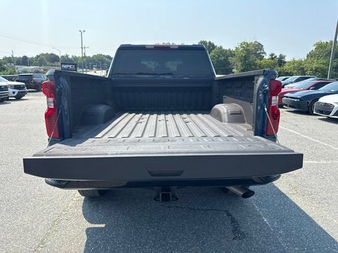 Used 2025 Chevrolet Silverado 2500 Custom AWD/4WD image 16