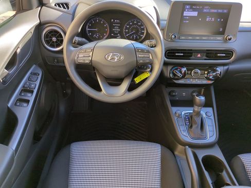Certified 2022 Hyundai Kona SE image 15