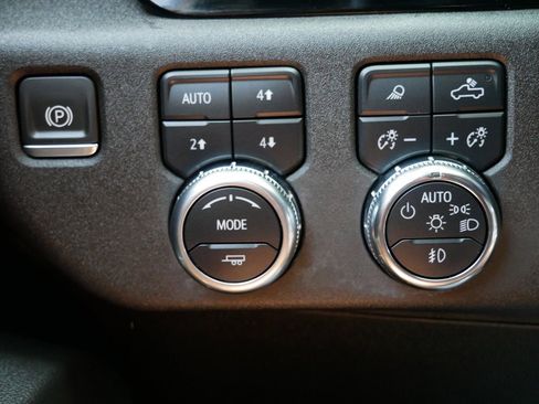 Used 2024 GMC Sierra 1500 Elevation w/ Elevation Premium Package AWD/4WD image 28