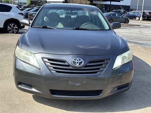 Used 2009 Toyota Camry LE FWD image 11