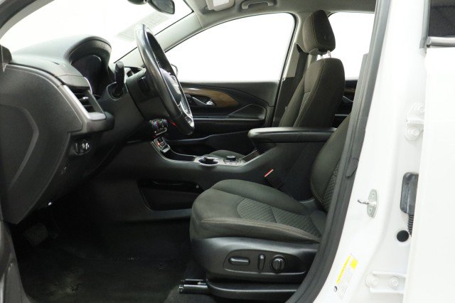 Used 2020 GMC Terrain SLE w/ Driver Convenience Package FWD image 7