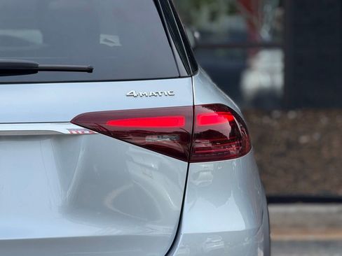 Used 2025 Mercedes-Benz GLE 350 4MATIC image 15