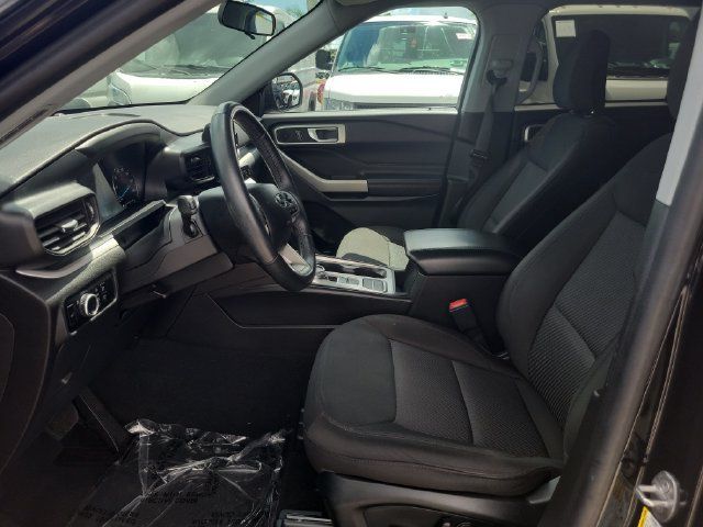 Certified 2023 Ford Explorer XLT RWD image 21