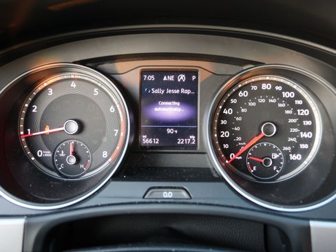 Used 2021 Volkswagen Atlas SE w/ Panoramic Sunroof Package AWD/4WD image 19
