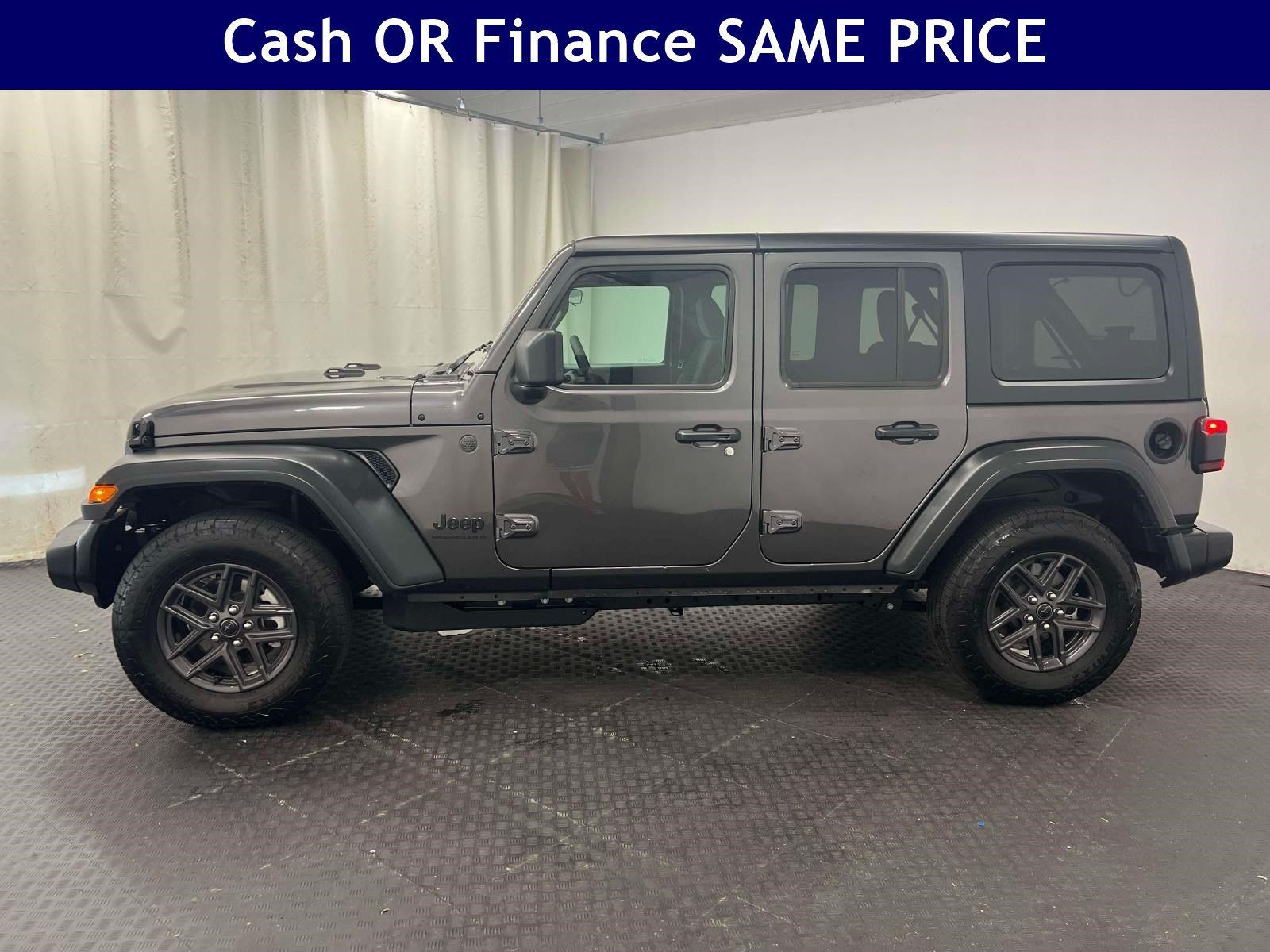 Used 2026 Jeep Wrangler Unlimited Sport AWD/4WD image 9