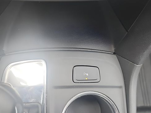 Certified 2023 Chevrolet Equinox LT FWD image 20