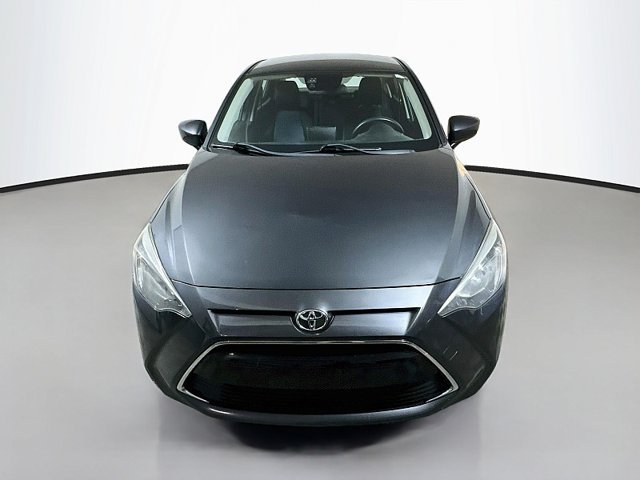 Used 2017 Toyota Yaris iA FWD image 2