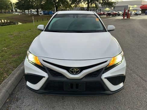 Used 2021 Toyota Camry SE image 8